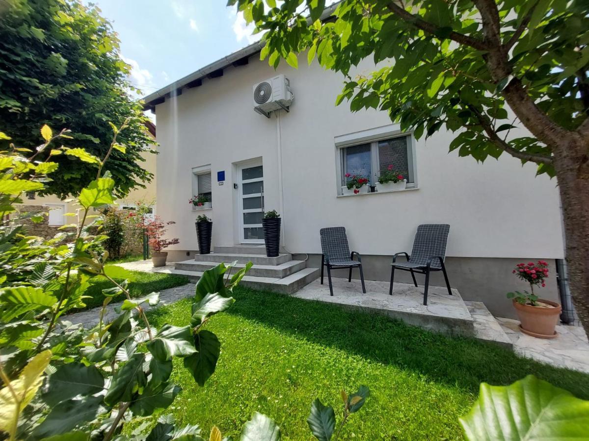 Studio Apartman Marta Korenica Exterior foto